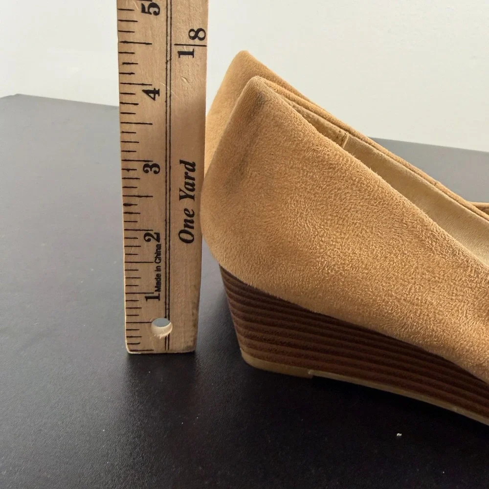 Dexflex Comfort Wedge Heels Womens 6.5 Brown Suede Slip On Career Casual Dressy